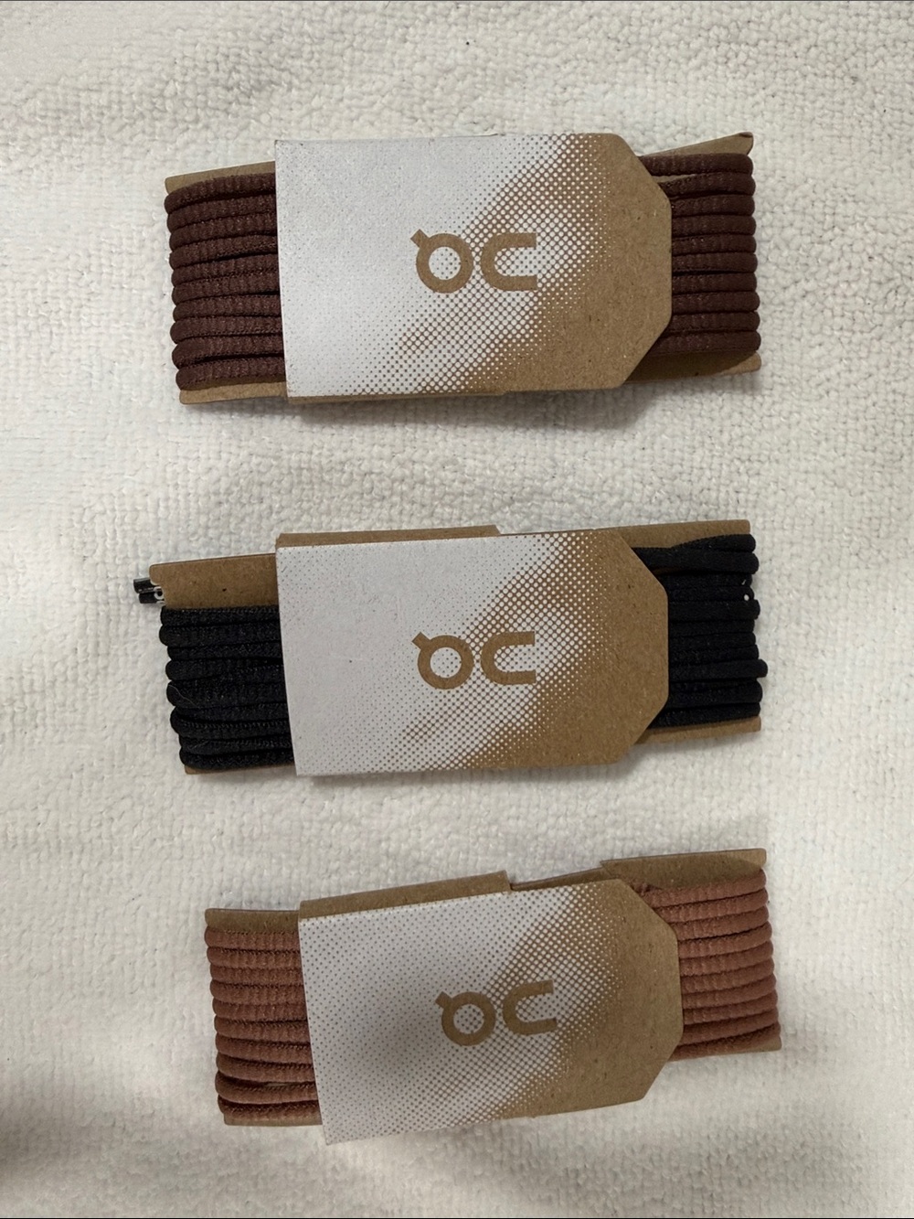 On Running Women’s shoe laces in Black and Brown